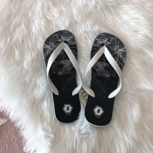 Chinelo Two In